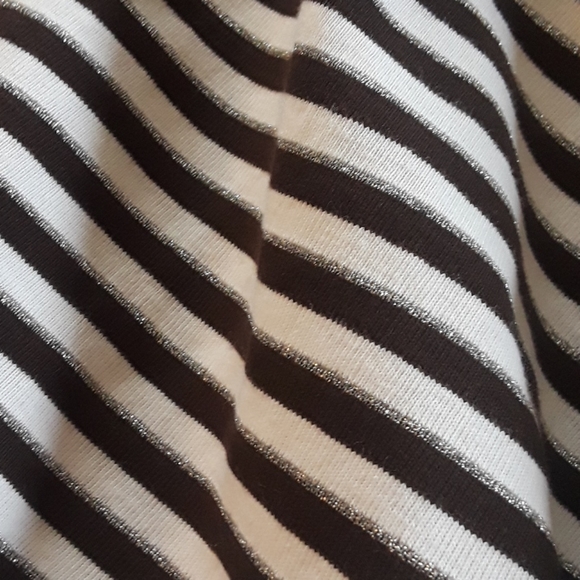 Tee - Picture 4 of 4